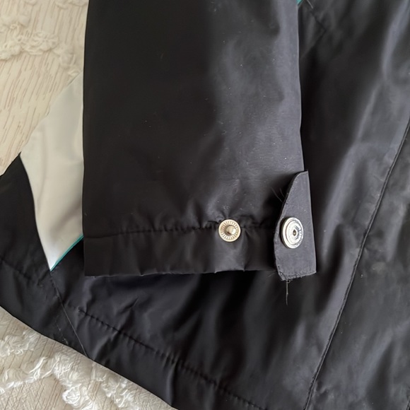 Women’s 2-in-1 Winter Jacket - Picture 5 of 13